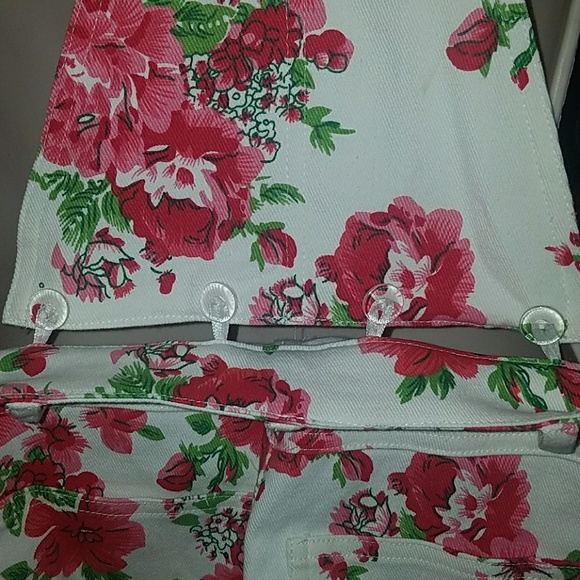 Tatyana Floral Sassy Overalls w Detachable Shorts - Picture 8 of 8